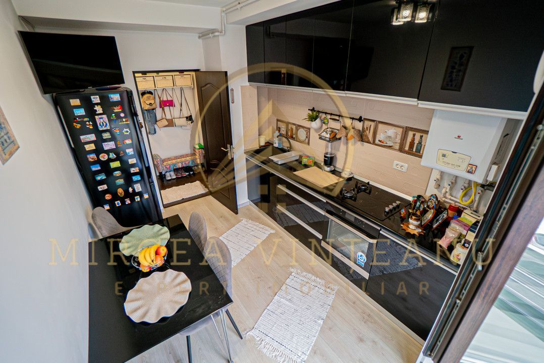 Tomis Plus- Apartament cu 2 camere, mobilat și utilat, etaj 1. - Poză 11