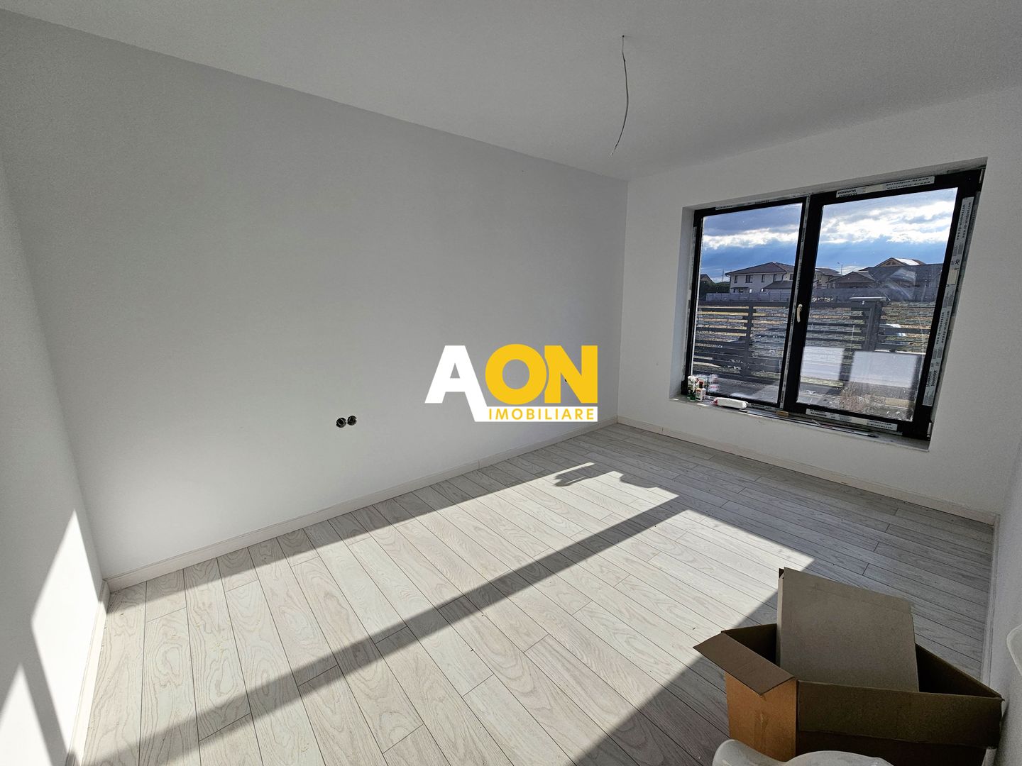 Casa individuala de vanzare, 4 camere, 2 bai, 448mp teren - Poză 11