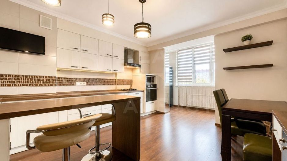 Chirie, apartament, 3 camere, str. Mihai Viteazul, Centru - Poză 2