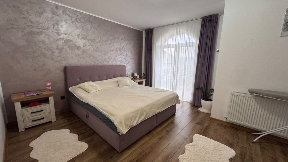 Casa individuala, curte superba, Cristian, Sibiu - Poză 4