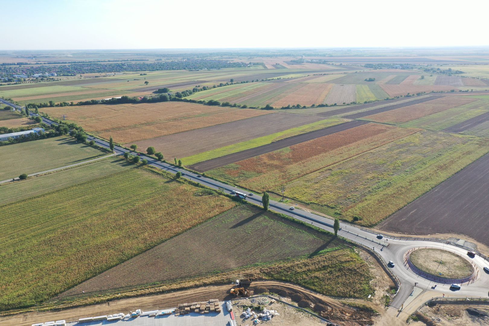 TEREN SAG 2 HA  CU FRONT STRADAL 56 ML LA SOSEA - Poză 1