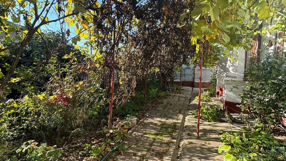 De vânzare  casă situată pe strada Mihail Sadoveanu - Poză 21