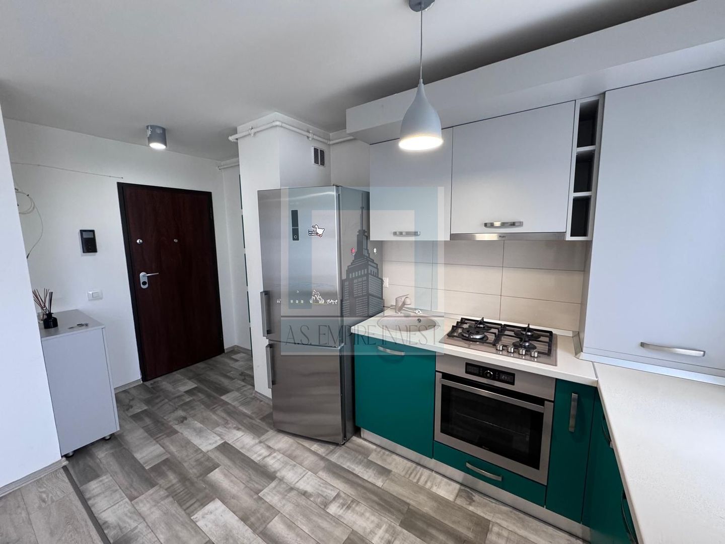 Garsonieră de vânzare – Top City | Coresi .Mobilată și utilată - Poză 9