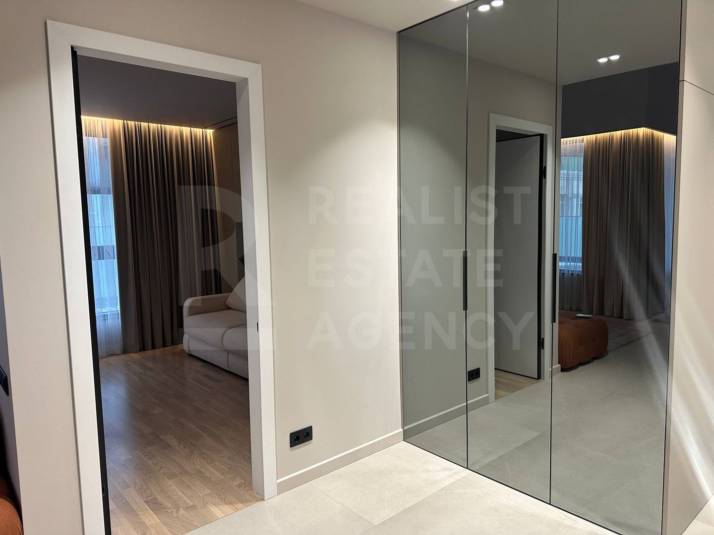 Chirie, penthouse, 3 camere, str. Mitropolit  Varlaam, Centru - Poză 10