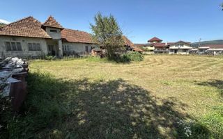 Teren cu casa veche in centrul localiatii Valea Draganului! - Poză 2