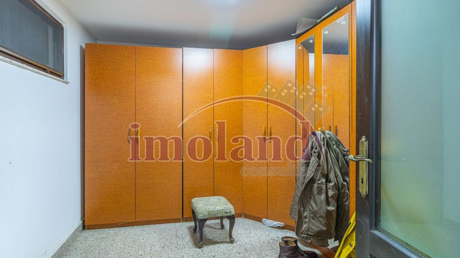 Vila cu piscina si garaj - 6 dormitoare - Pantelimon - Poză 44