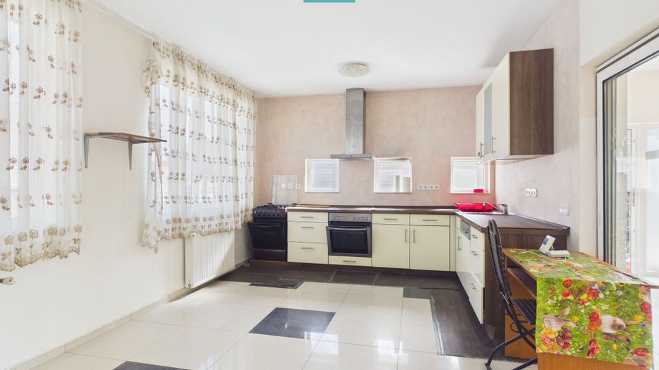 Casă individuală de închiriat – Moșnița Nouă - Poză 5