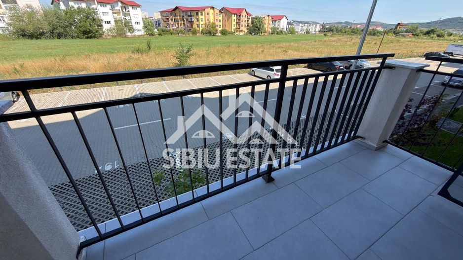 Apartament de închiriat , 2 camere decomandate, cu balcon si parcare - Poză 10