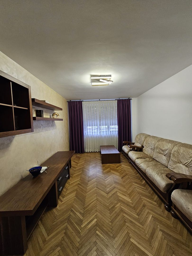 Apartament 3 camere- Rovine, Piata Garii - Poză 7