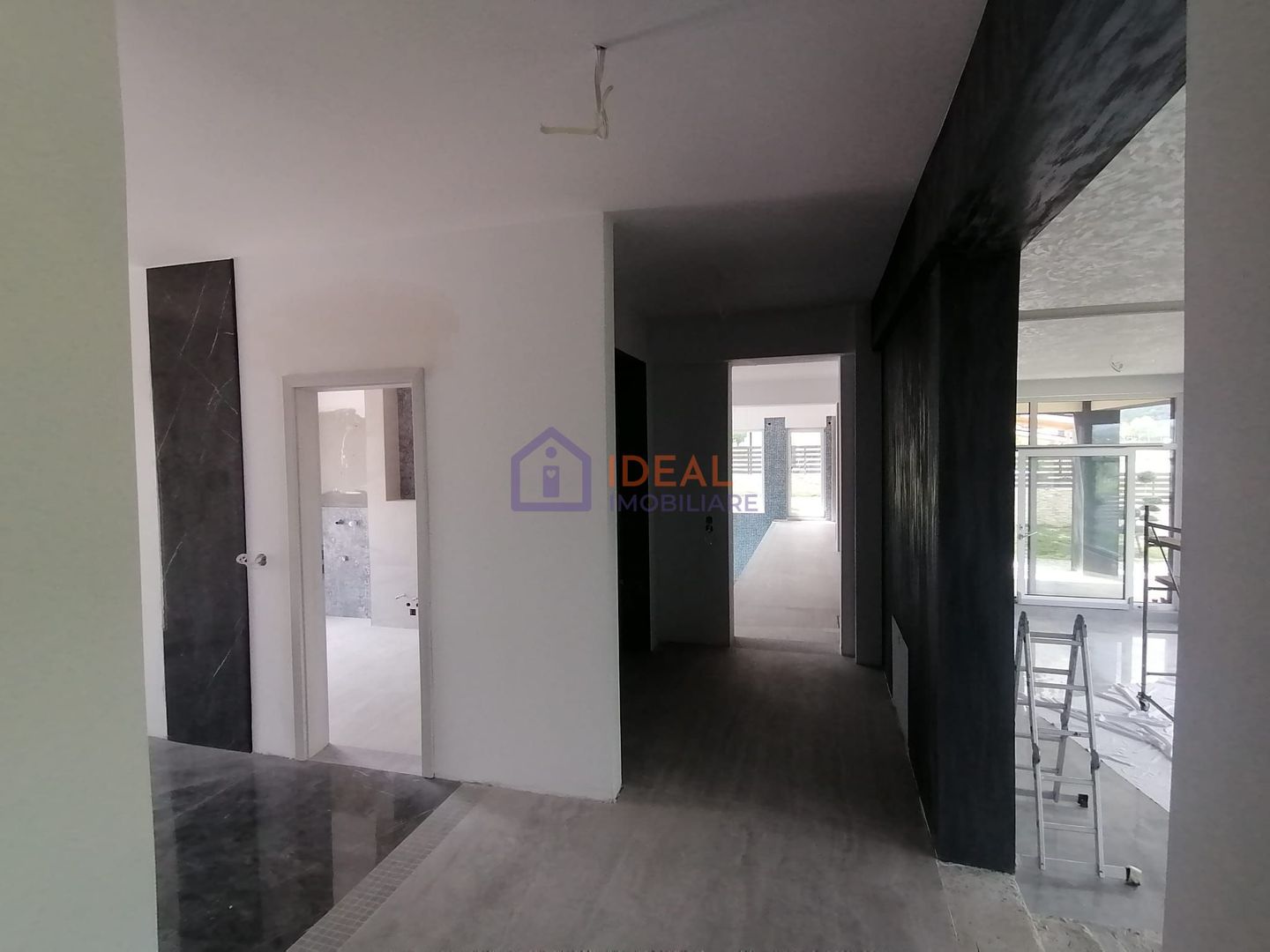 Casa  Exclusivista cu piscina si 1200 mp de teren, in Cisnadie - Poză 19