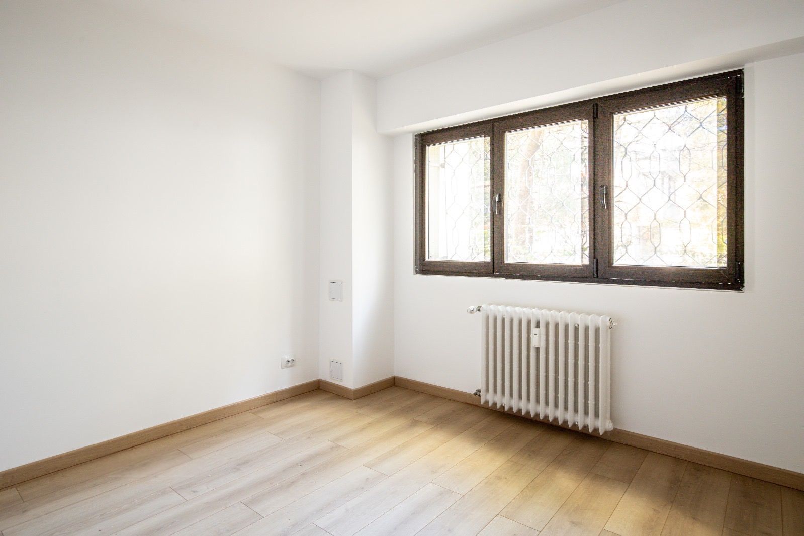 Închiriere apartament 3 camere, 85mp | 1 minut de metrou - Poză 6