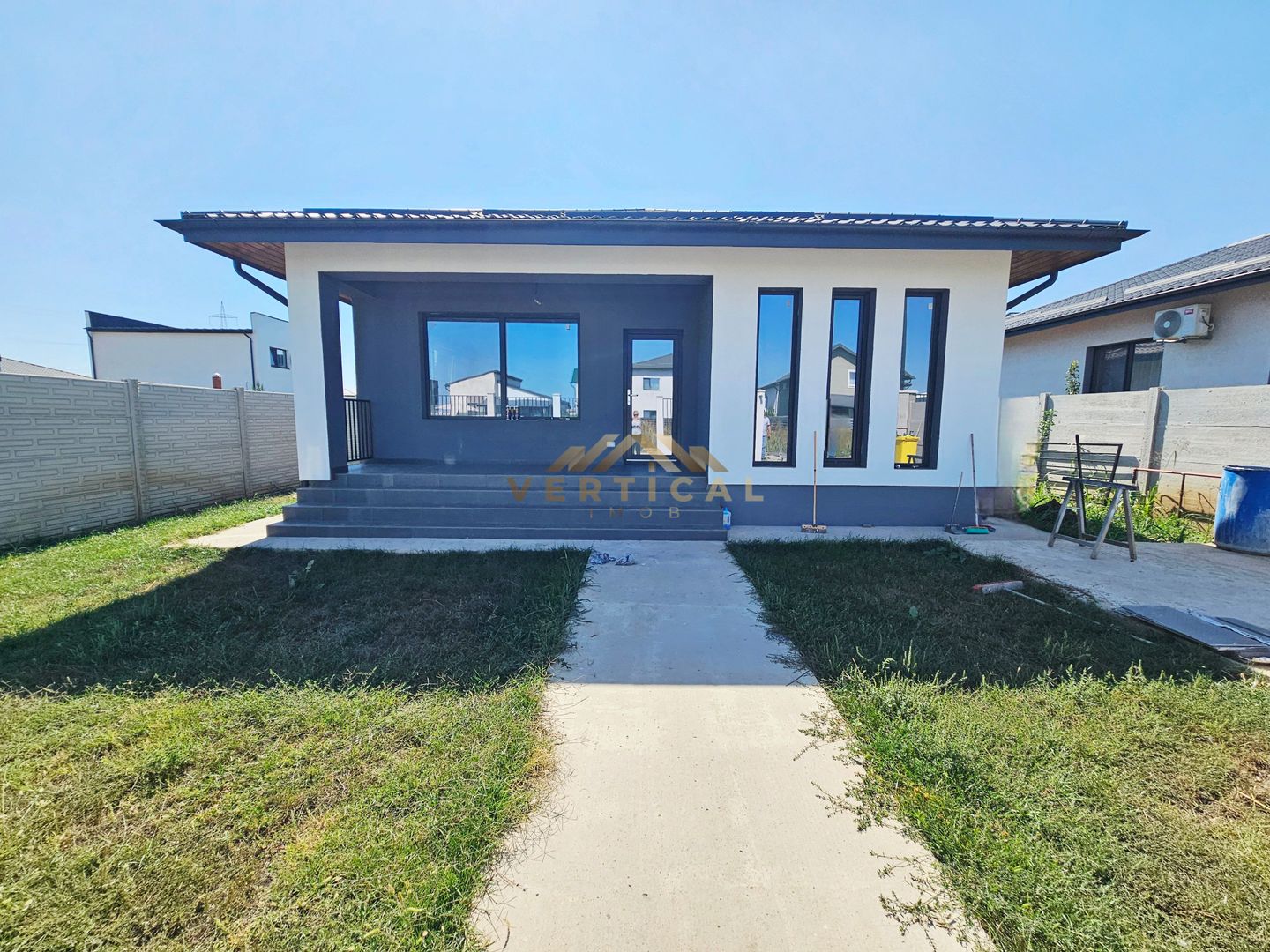 Casă Individuală parter – 3 camere - comuna Berceni - Poză 2
