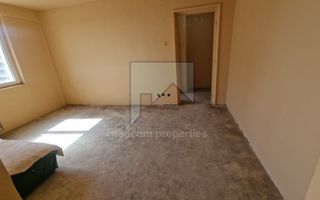 Vanzare apartament 3 camere - Poză 1