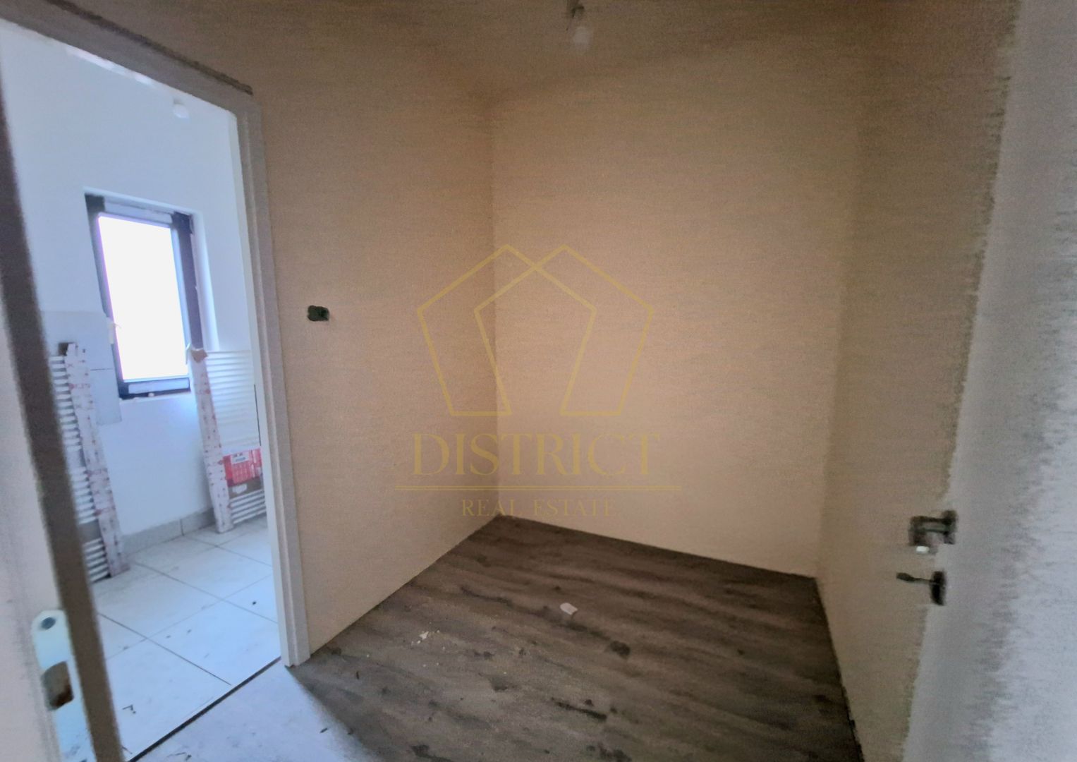 Duplex spatios cu 4 camere | Mosnita Noua | Central - Poză 12