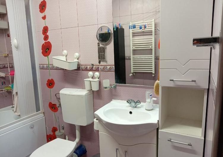 Vila Tunari, cartierul Scriitorilor, mobilata si utilata cu materiale premium - Poză 11