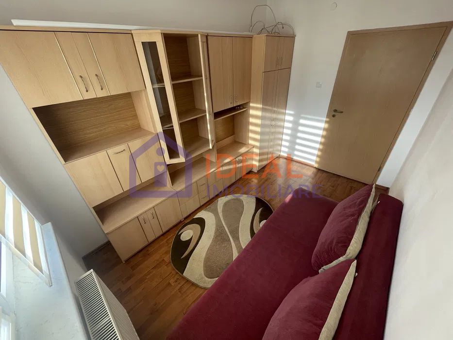 Apartament 3 camere, zona Ostirii- Etaj intermediar - Poză 3