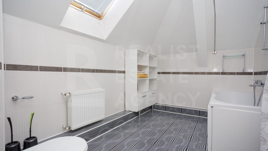 Chirie, casă, 6 camere, Strada Trifan Baltă, Centru - Poză 33