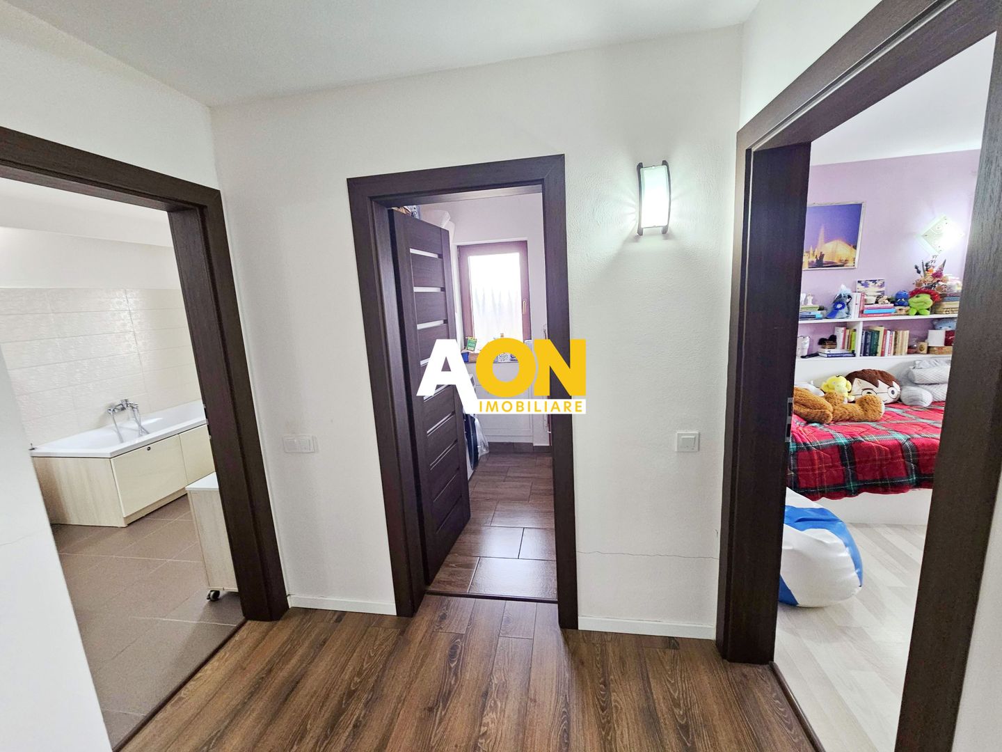 Casa 4 camere, mobilata, utilata, 500 mp teren, asfalt, Alba-Micesti - Poză 16