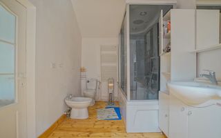 Vila in Poiana Brasov cu teren generos 1600mp, 2 corpuri, comision 0 - Poză 9
