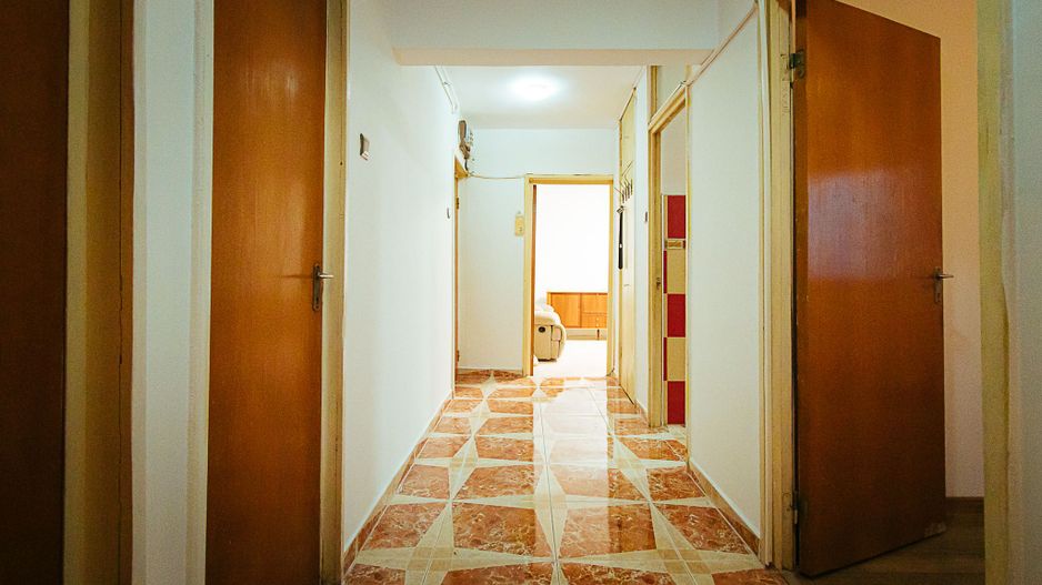 Ideal pentru o familie, toate facilitățile în apropiere - Poză 13