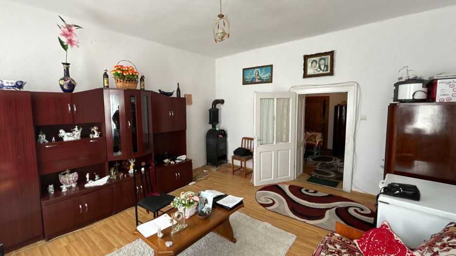 Doua case de vanzare 75 M² + curte 720 M² Piata Kalvin - Poză 7