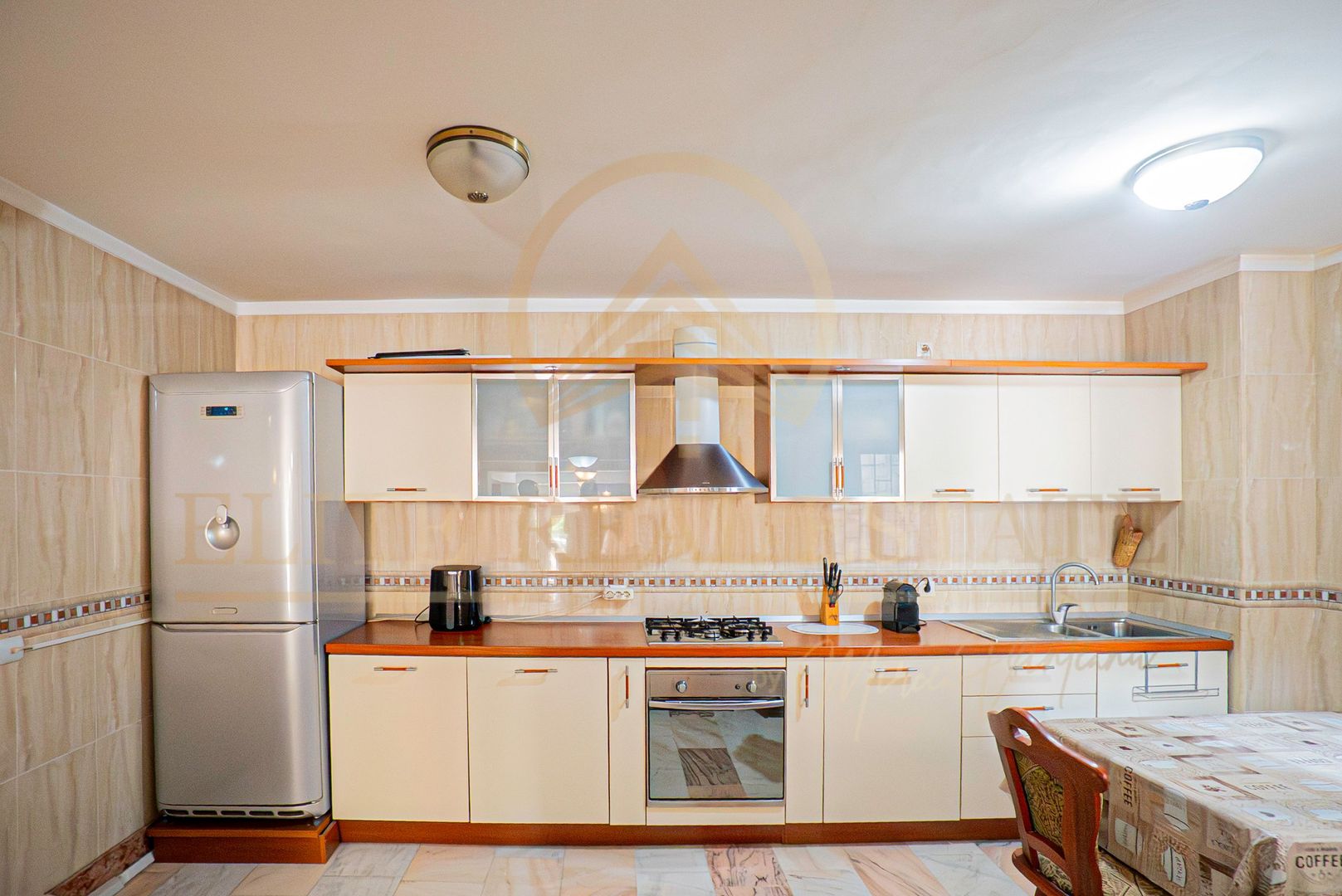 Pensiune/Aparthotel in Faleza Nord, 11 camere, Investitie cu potential - Poză 4