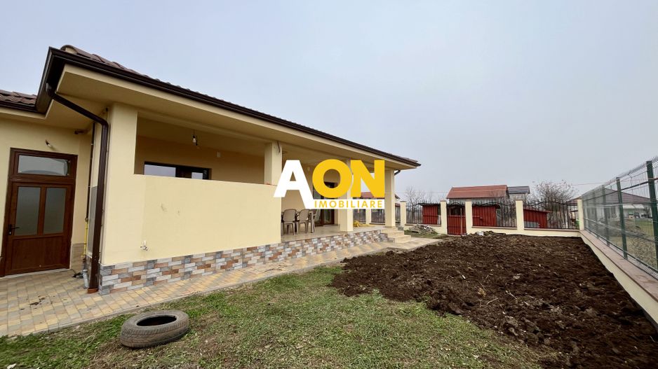 Casă Individuală, 4 Camere, Zona Alba - Micești - Poză 15