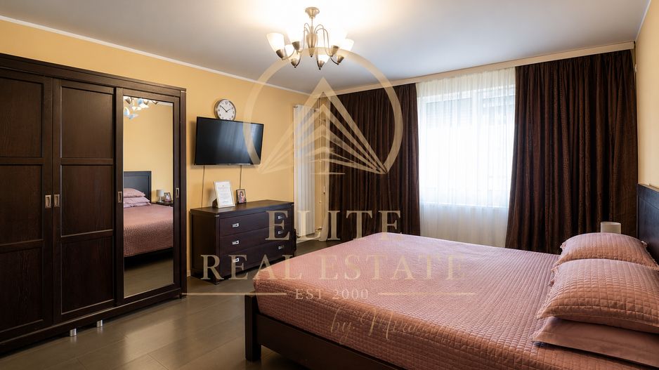 Agigea - vila cu potențial multiplu pentru locuința sau business. - Poză 19