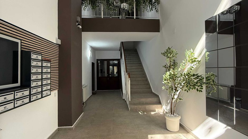 Închiriez apartament 3 camere, Unirii, renovat, centrală proprie - Poză 7