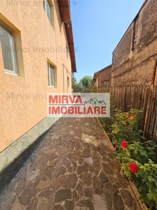 Vanzare vila 6 camere + spatiu comercial, mobilata si utilata, in Blejoi - Poză 53