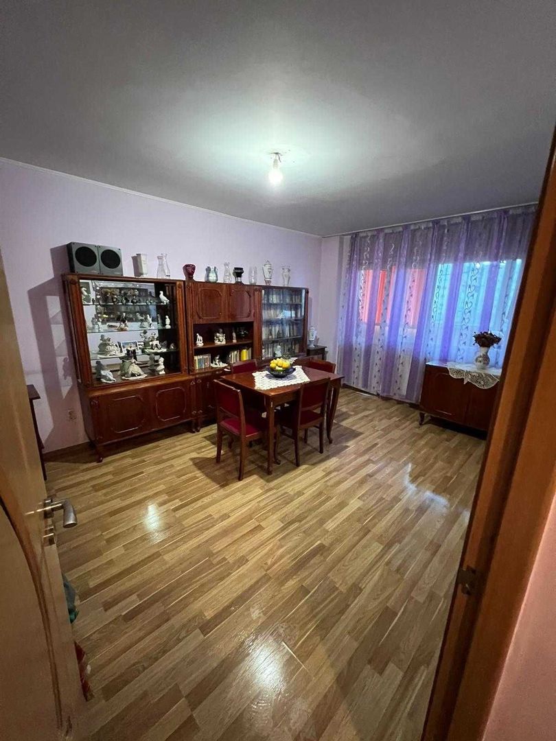 Vand 3 camere dec., confort 1, sos. Alexandriei - Piata Rahova - Teius - Poză 4