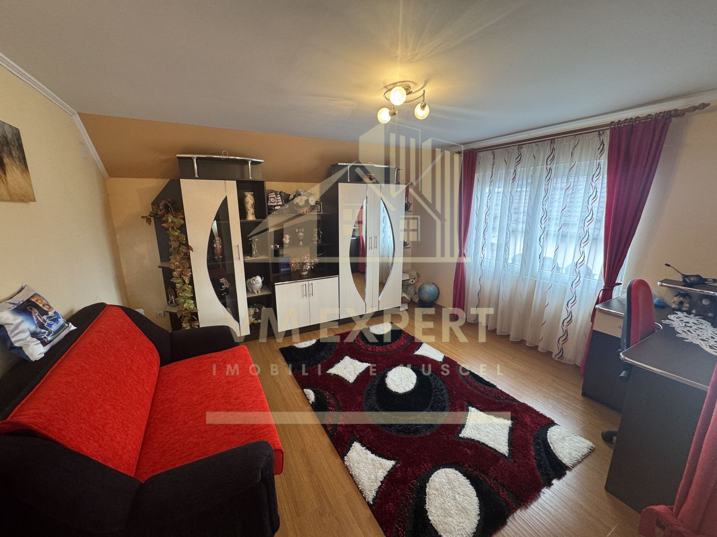 VILA 5 CAMERE, TEREN 600 MP, RUCAR - Poză 5