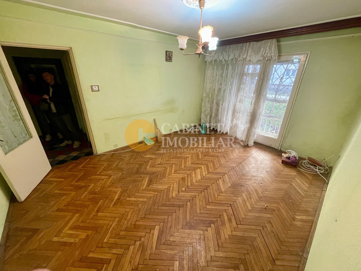 Zimbru/Dacia - 2 Camere - bloc dupa 1977 - Poză 2