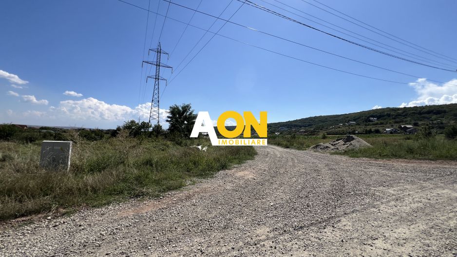 Teren intravilan cu utilitati, 40ml deschidere, 1360mp,  Micesti - Poză 2