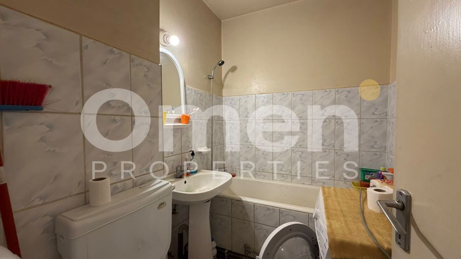 Garsoniera la etaj intermediar | 28 mp | zona Vivo - Poză 4