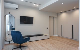 De închiriat apartament, 3 dormitoare + terasă, str. Teatrală 3, Centru. - Poză 12