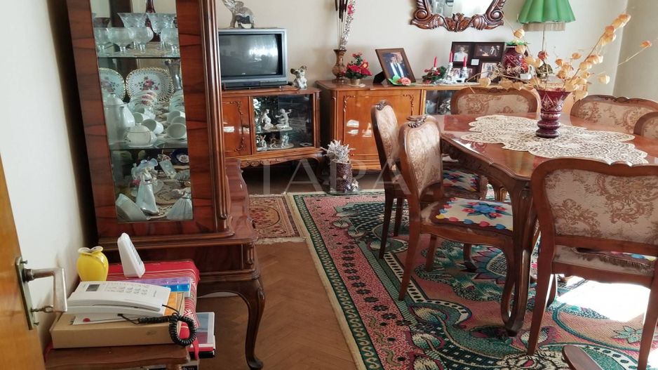 4 camere decomandate în Mănăștur – potențial excelent. - Poză 7