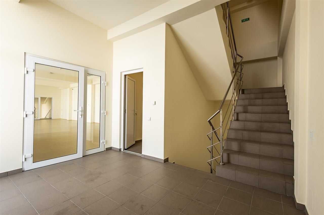 Spatiu comercial nou, componenta si dotari apreciabile, Calea Bucuresti, Brasov - Poză 14