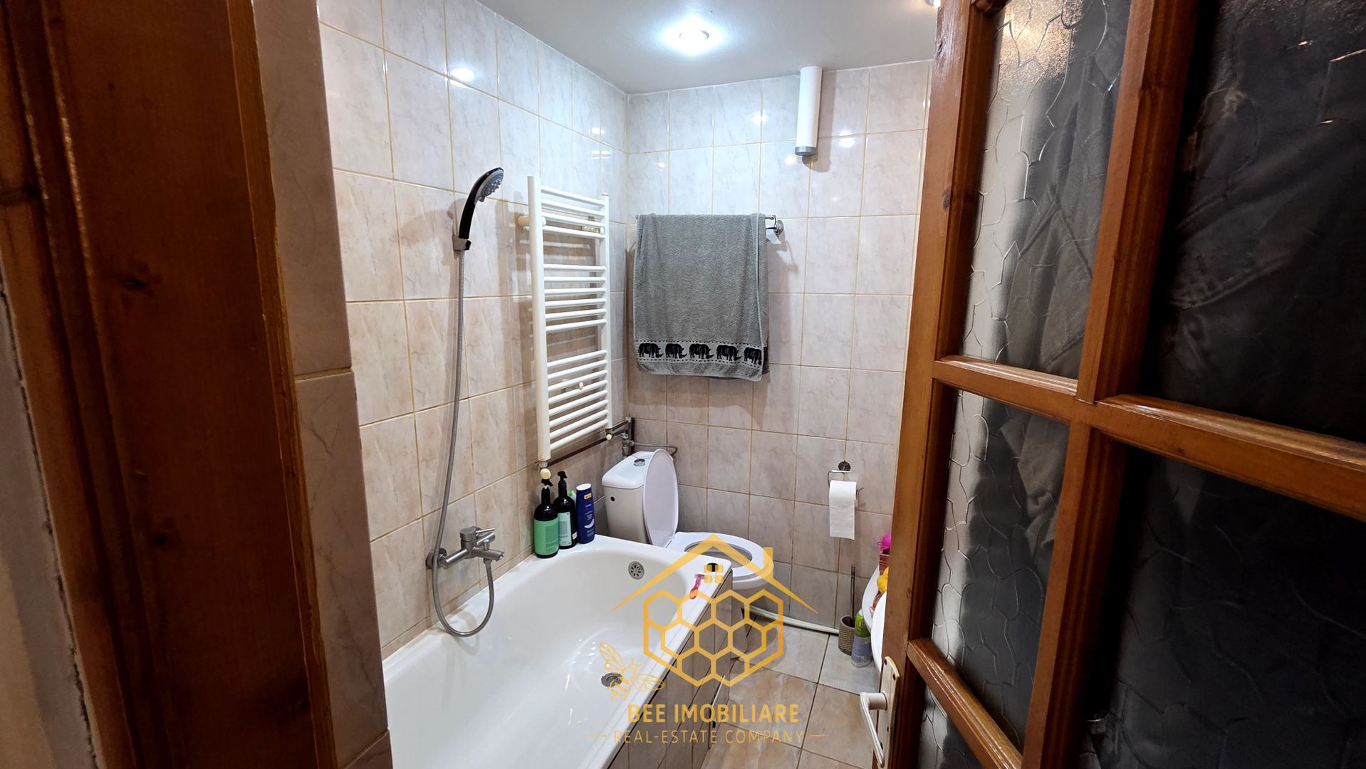 Apartament 2 camere, 2 bai, complet mobilat si utilat in Valea Rosie - Poză 10
