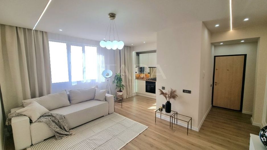 Oportunitate rară în zona ultracentrală, 2 camere, complet renovat. - Poză 3