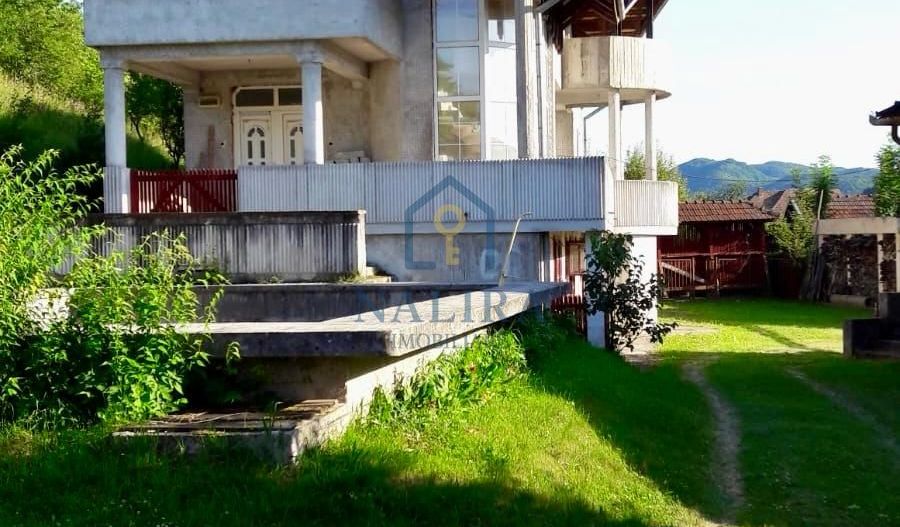 Casă în Buciumi - Poză 1