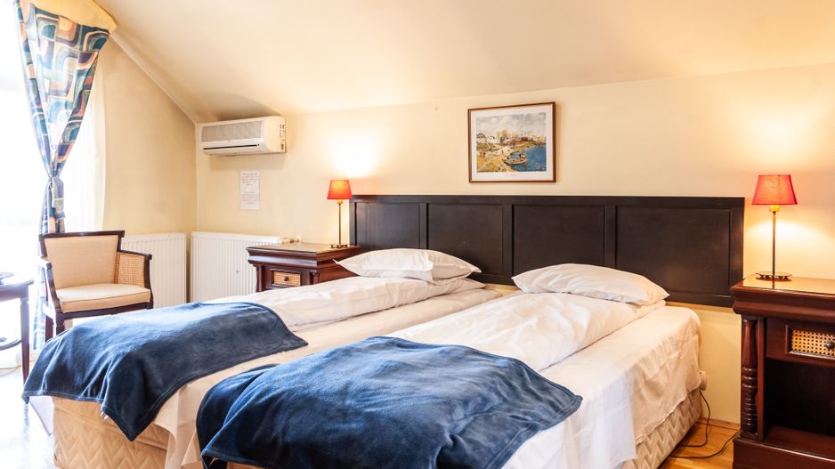 Vila 19 camere pretabila | azil batrani | gradinita | after school - Poză 10