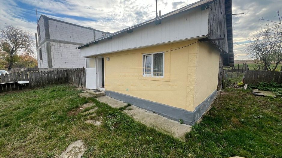 Casa de vanzare + teren, zona Curtesti, pret 55000 euro negociabil - Poză 4
