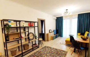 Inchiriez apartament 3 camere SoHo + loc parcare cu statie electrica