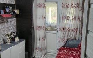 Apartament cu 3 camere/ 46mp/ zona Podu Ros - Poză 4