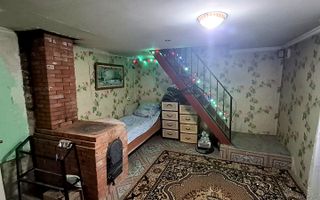 Casă în Grătiesti 8.5 ari  2 case + garaj - Poză 8