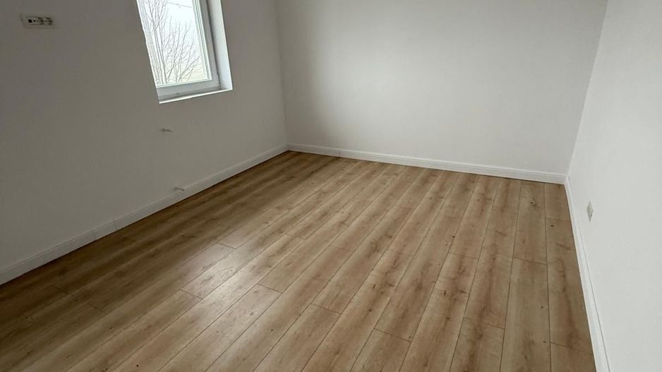 Mutare imediată! Vilă duplex 4 camere cu curte proprie - Poză 14