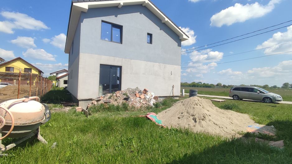 Sanandrei Duplex cu Garaj, Drum Afaltat, Acces rapid. - Poză 5