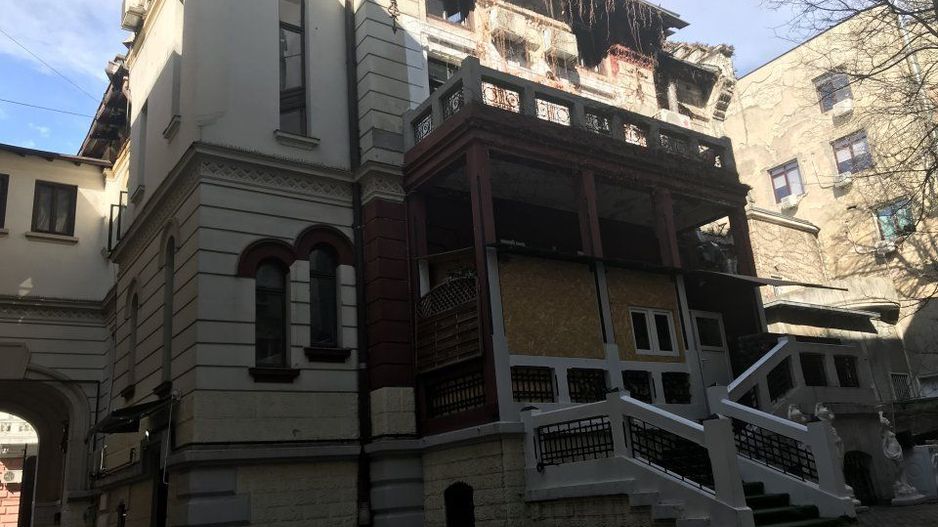 Ag BRASADAS vinde villa cu 20 camere Pta ROMANA. - Poză 3