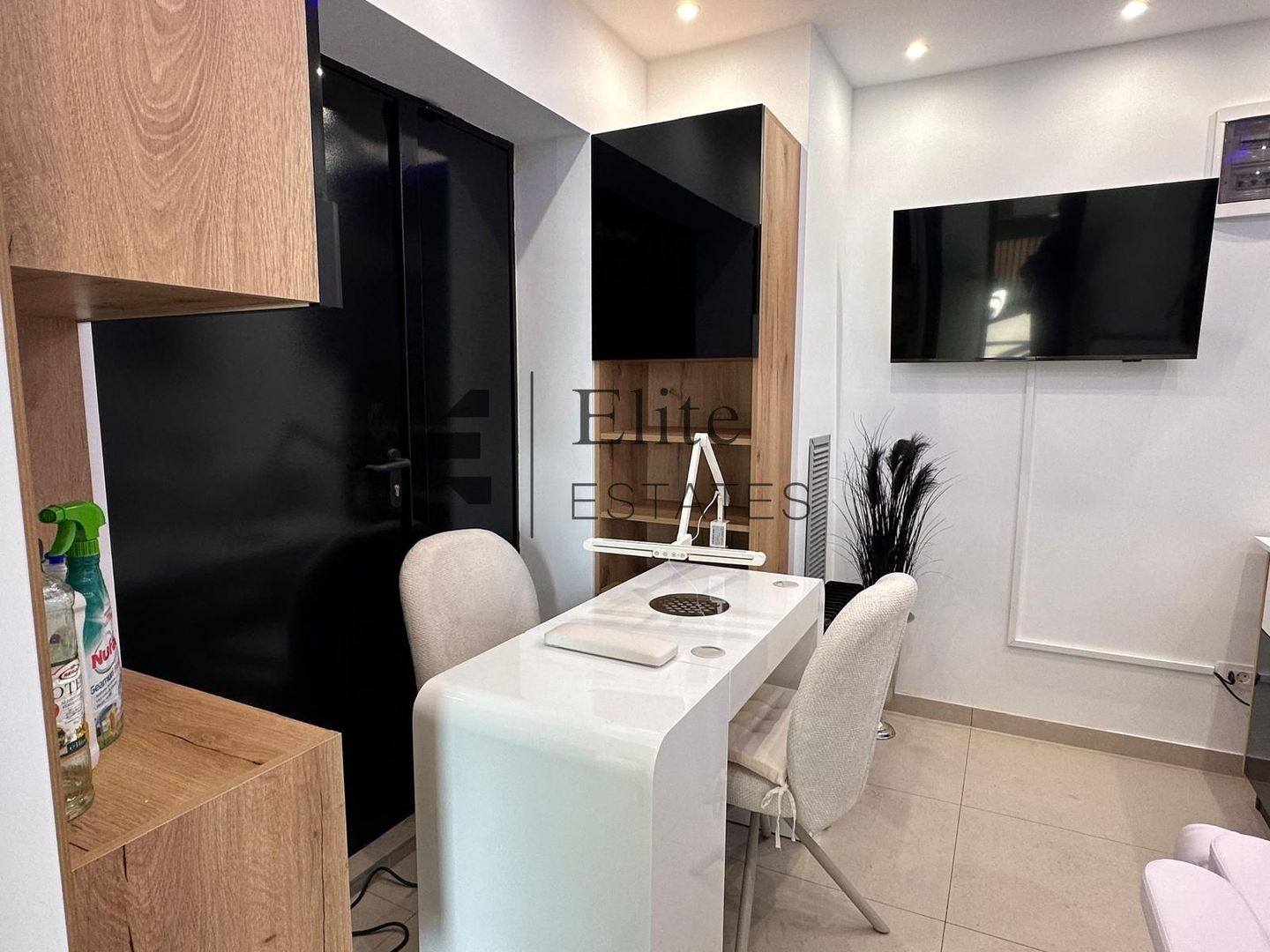 Salon lux de inchiriat in cartierul Nufarul, Oradea - Poză 7